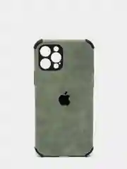 Зеленый чехол силиконовый на iPhone на 13 / 13 Pro / 12 / 12Pro / 12 Pro Max / 12 Mini / 11 / 11 Pro / 11 Pro Max / XS