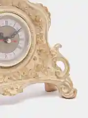 Бежевый часики