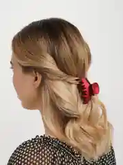 Красный краб для волос