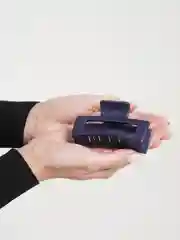 Синий краб для волос