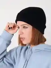 Черный шапка женская вязаная утепленная