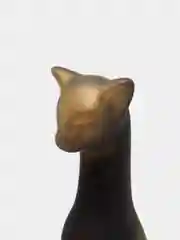 Золотистый хаки статуэтки "Кошечки"