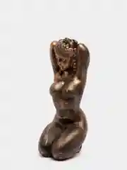 Хаки статуэтки