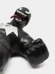 Черный тянущаяся игрушка