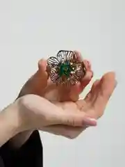 Желтый брошь на одежду "Fashion Jewerly" / значек на одежду