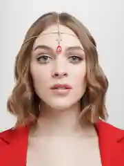 Бордовый тика на лоб