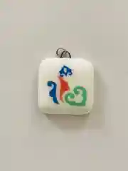 Коралловый меланж кулон с татарским орнаментом