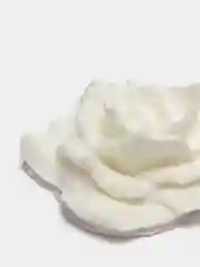 Белый медовое мыло ручной работы "Роза"