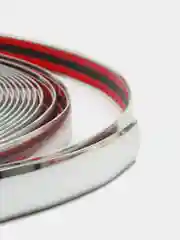 Серебряный молдинг для защиты кромки дверей и капота