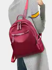 Красный женский рюкзак
