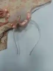 Платье персиковое с ободком