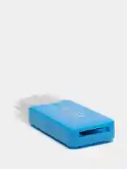 Синий картридер для карт памяти формата micro SD