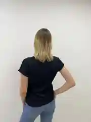 Черный футболка