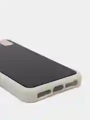 Белый антигравитационный чехол для iPhone