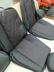 Модельные авточехлы на Lada Samara 2108-2109-2113-2114-2115-21199, черные с красным ромбом