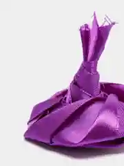 Фиолетовый розы из ткани