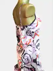 Сорочка из атласа, с разрезом, женская