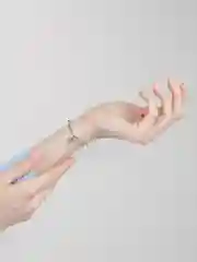 Браслет на нити "Дерево"