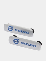 Комплект шильдиков металлических с эмблемой авто "VOLVO" и 4 винтовыми креплениями (Пара)
