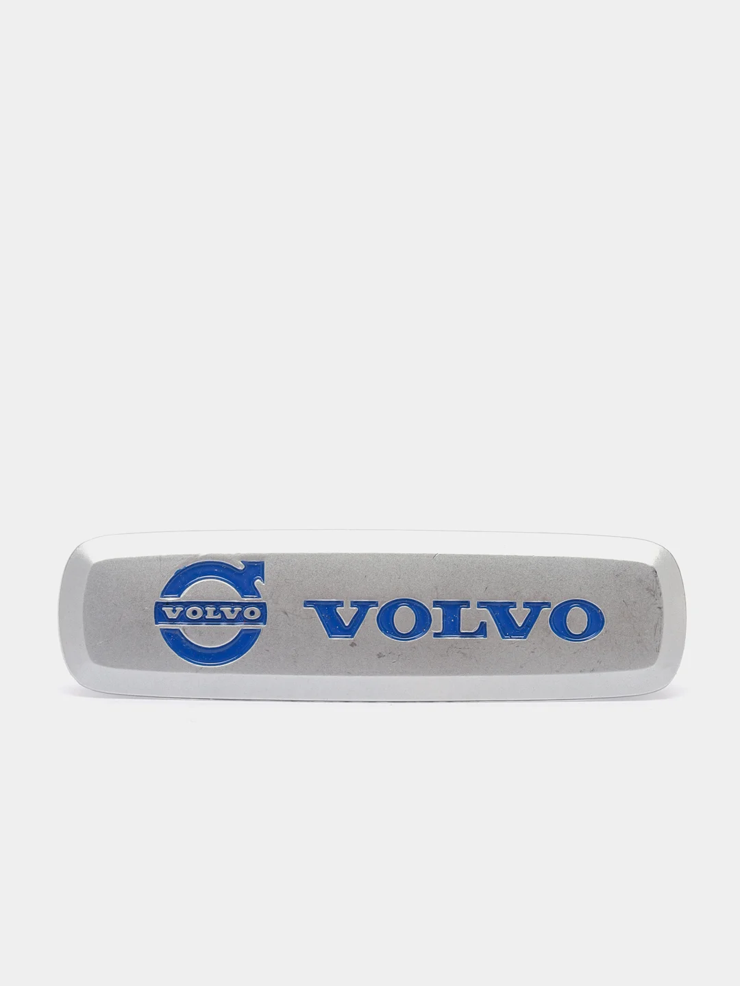 Комплект шильдиков металлических с эмблемой авто "VOLVO" и 4 винтовыми креплениями (Пара)