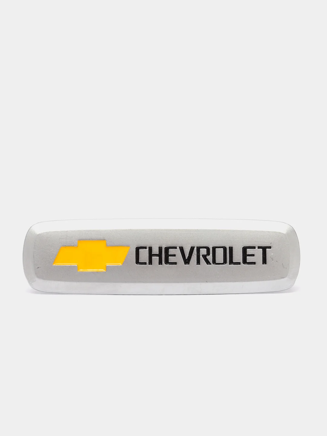 Комплект шильдиков металлических с эмблемой "CHEVROLET" и 4 винтовыми креплениями (Пара)