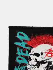 Нашивка с принтом "Punks not dead"