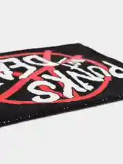 Нашивка печать "Punks not dead"