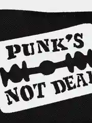 Нашивка печать "Punks not dead"
