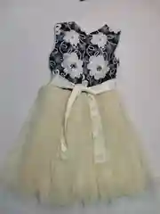 Платье с поясом