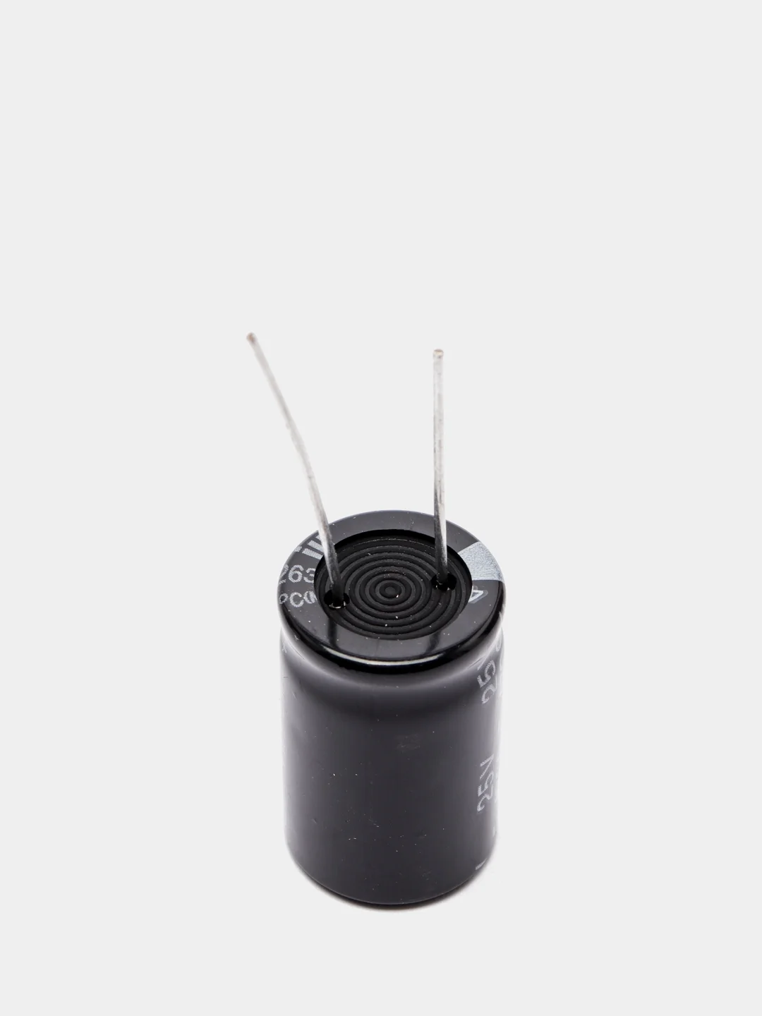 4700мкФ 25в Конденсатор электролитический 4700UF 25V 105C 16х26 ELZET/JCCON