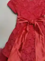 Платье кораллового цвета