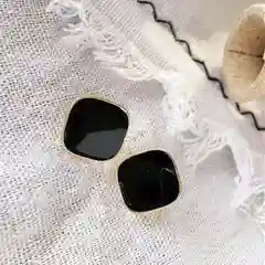 Черный серьги - классика