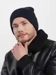 Черный шапка лопата Urban Style, унисекс