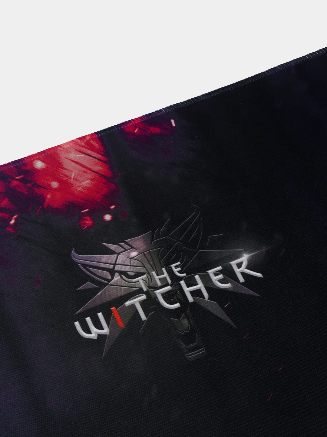Фиолетовый игровой коврик для мыши и клавиатуры "Ведьмак" The Witcher Геральт