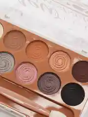 Бежевый меланж тени для век Eyeshadow