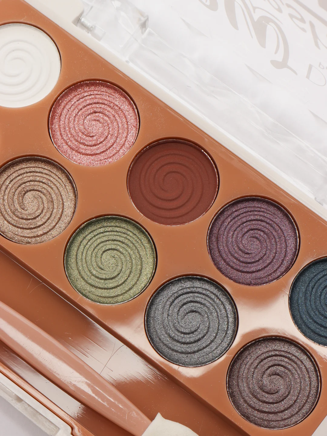 Белый тени для век Eyeshadow