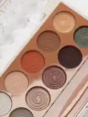 Бежевый тени для век Eyeshadow