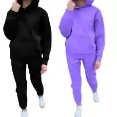 Женский спортивный костюм
