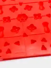 Красный массажный ортопедический коврик для ног