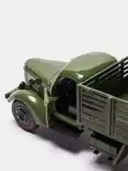 Игрушечная модель - старый грузовик