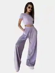 Женский костюм