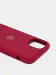 Багровый чехол на iPhone 11 Pro