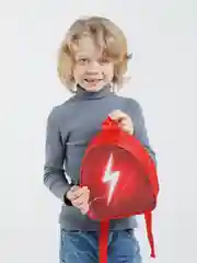 Красный рюкзак детский