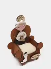 Игольница сувенирная "Рукодельница". Подарок бабушке, швее (8,5*5*11,5) МДФ. ТМ Канышевы