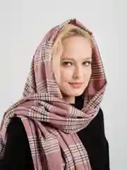 Красный палантин