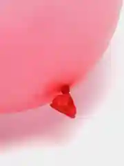 Красный воздушные шарики, салют