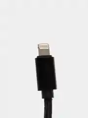 Черный кабель для зарядки устройства Lightning