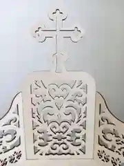 Полка для икон угловая, иконостас настольный одноярусный