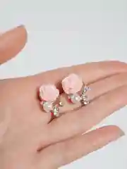 Розовый серьги гвоздики / Бижутерные украшения / Серьги с камнем. Серьги розочки