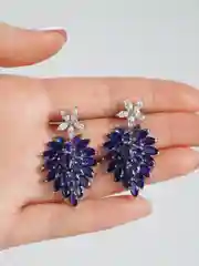 Серьги с синими цирконами / Серьги вечерние / Серьги листья / Серьги с подвеской